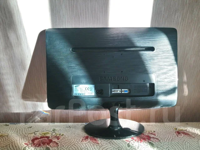Samsung. 23.6", ���������� �� (LCD, LED, QLED) ����
