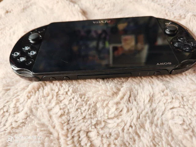 Sony PlayStation Vita ����