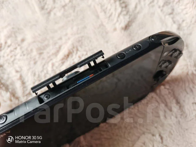 Sony PlayStation Vita ����