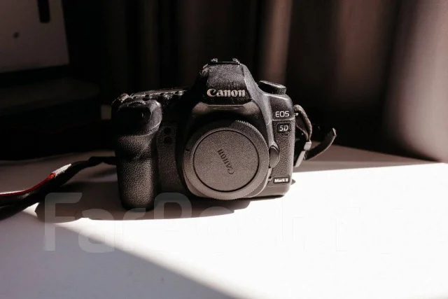 Canon EOS 5D Mark II ����