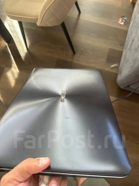 Asus X555L. 15.6", 2,4����, ��� 6 ��, ���� 990���, WiFi: 1, ����������� �� 6��. ����