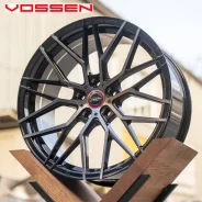 Vossen. 8.5x19", 5x114.3, ET35, �� 73,1���. ����