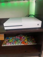 Microsoft Xbox One S ����