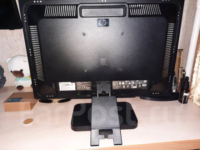 HP. 19", ���������� �� (LCD, LED, QLED) ����