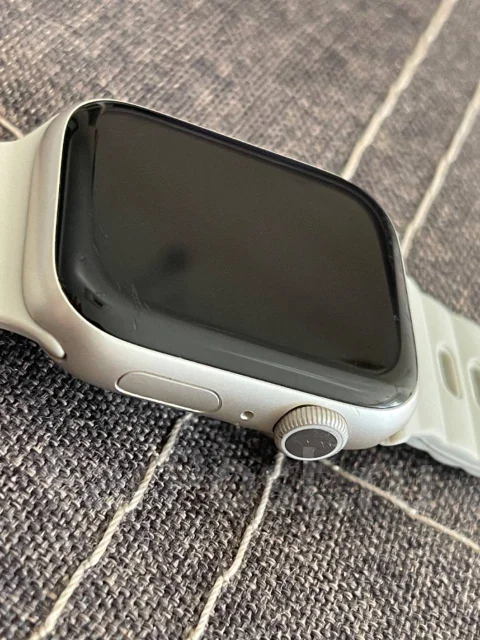 Apple Watch Series 8 ����
