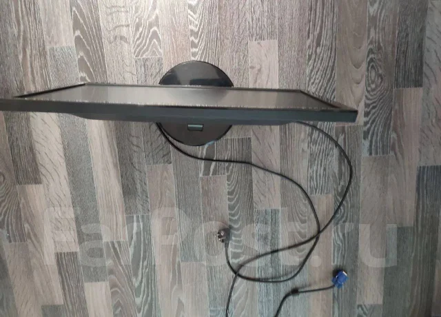 Philips. 22", ���������� �� (LCD, LED, QLED) ����