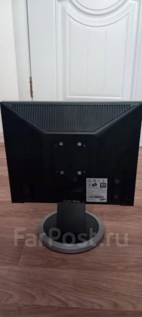 Samsung. 17", ���������� �� (LCD, LED, QLED) ����