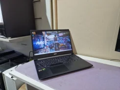 Acer Aspire. 15.6", ��� 16 ��, ���� 512���, WiFi: 1, ����������� �� 3��. ����