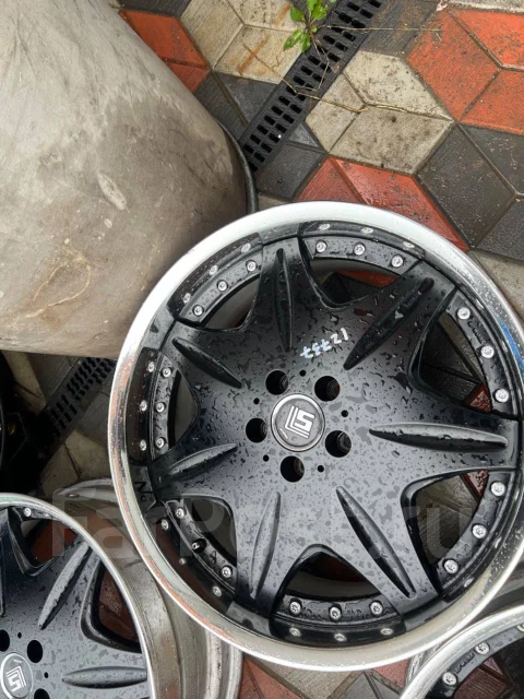 Work LS. 8.5x20", 5x114.3, ET32 ����