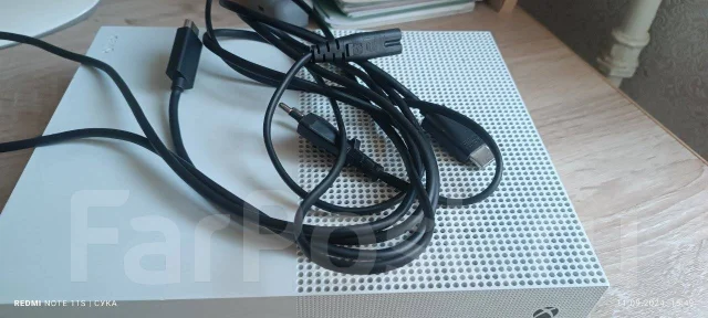 Microsoft Xbox One S ����