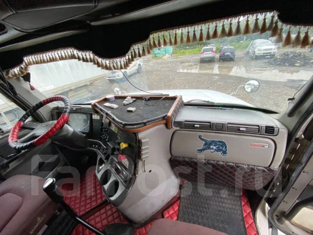 Freightliner Columbia ����