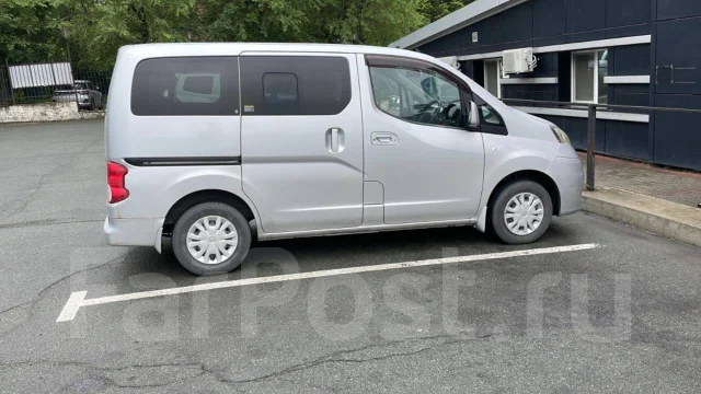Nissan NV200. M20010152, HR16 ����