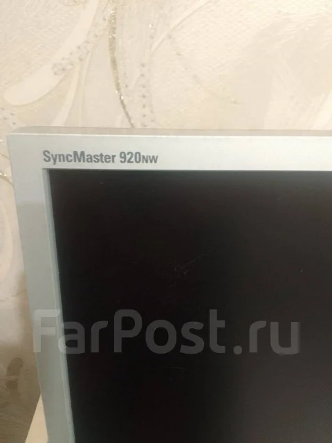 Samsung. 19", ���������� �� (LCD, LED, QLED) ����