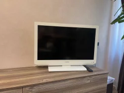 Toshiba 32EL833R. LED ����