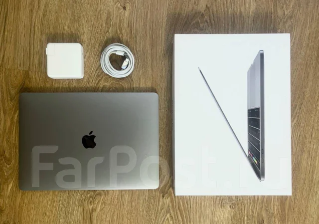 Apple MacBook Pro 13 2018. 13", 2,3����, ��� 8 ��, ���� 256���, WiFi: 1, Bluetooth: 1, ����������� �� 10��. ����