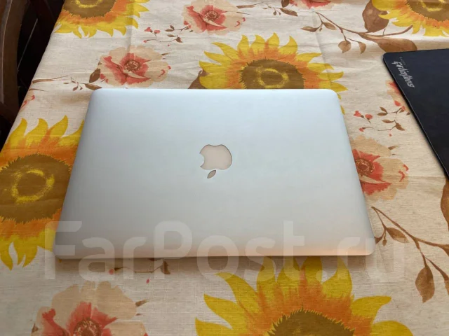Apple MacBook Air 13 2014 Early. 13", 1,4����, ��� 4 ��, ���� 256���, WiFi: 1, Bluetooth: 1, ����������� �� 6��. ����