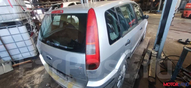 ���������� ������������ Ford Fusion 2002-2012 9249802 1500822 ����