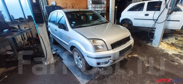 ���������� ������������ Ford Fusion 2002-2012 9249802 1500822 ����