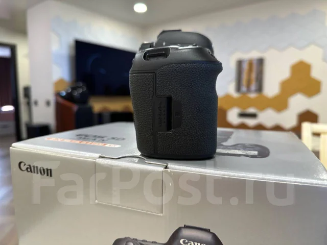 Canon EOS 5D Mark IV ����