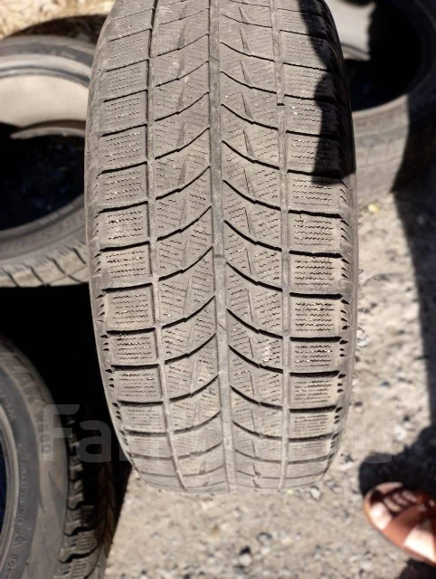 Bridgestone Blizzak WS-60. �����������, 2008 ���, �/�, ����� 35 % ����