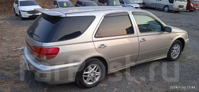 Toyota Vista Ardeo. �������, 4wd, 2.0 (135��.�.), ������, 300����. �� ����
