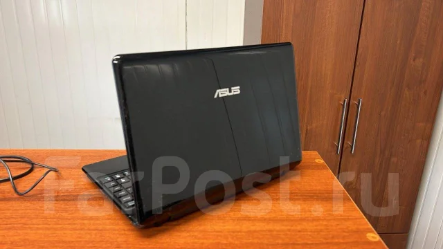 Asus Eee PC 1201N. 12", 1,6����, ��� 2048 ��, ���� 250���, WiFi: 1, Bluetooth: 1 ����
