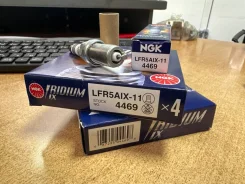 ����� NGK LFR5AIX-11 (4469) LFR5AIX-11 ����