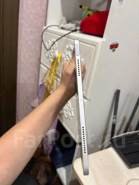 Apple iPad Air 4. ������ 64 �� ����