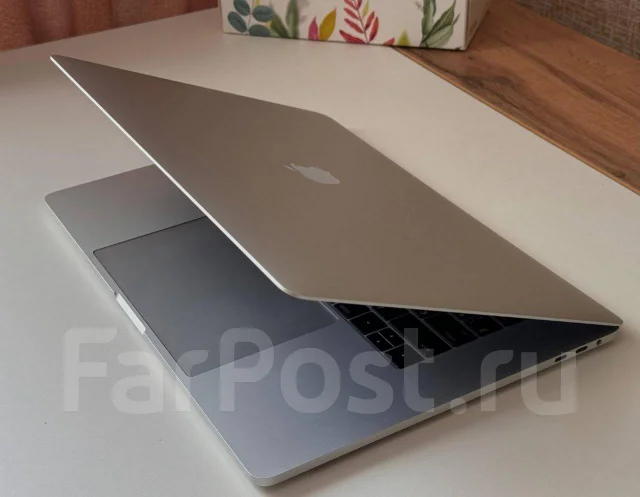 Apple MacBook Pro 15. 15", 2,8����, ��� 16 ��, WiFi: 1, Bluetooth: 1. ��� ����� �� ��������� ����