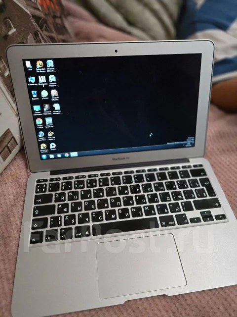 Apple MacBook Air 11 2011 Mid. 11", 1,8����, ��� 4 ��, ���� 128���, WiFi: 1, Bluetooth: 1, ����������� �� 6��. ����