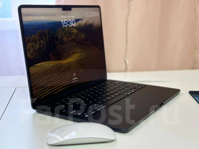 Apple MacBook. 13.6", ��� 8 ��, ���� 256���, WiFi: 1, Bluetooth: 1 ����