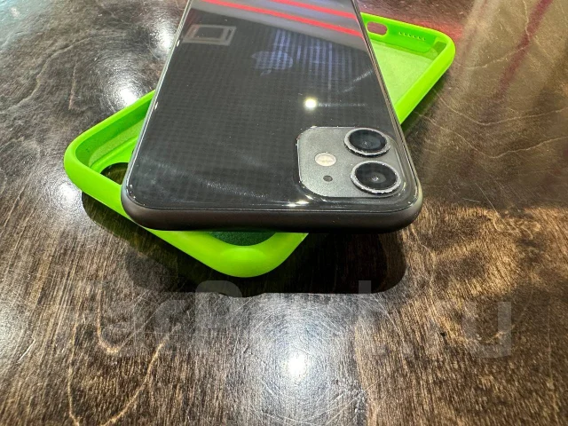 Apple iPhone 11. �/�, 64 ��, ������, 4G LTE, NFC ����