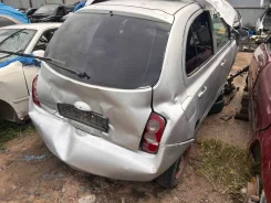 Nissan March. AK12, CR12DE ����