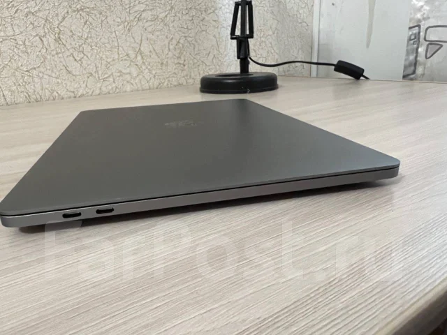 Apple MacBook Pro 13 2022. ��� 8 ��, WiFi: 1, Bluetooth: 1 ����