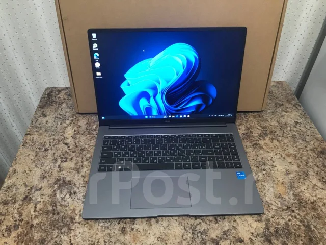 Honor MagicBook X 16. 16", 2����, ���� 512���, WiFi: 1, Bluetooth: 1 ����