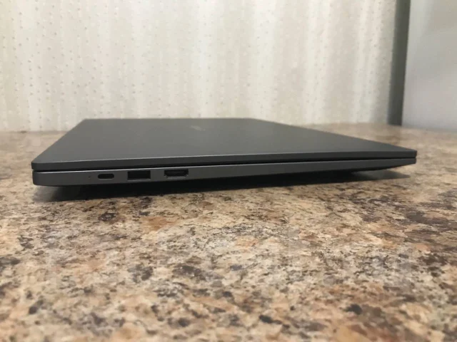 Honor MagicBook X 16. 16", 2����, ���� 512���, WiFi: 1, Bluetooth: 1 ����