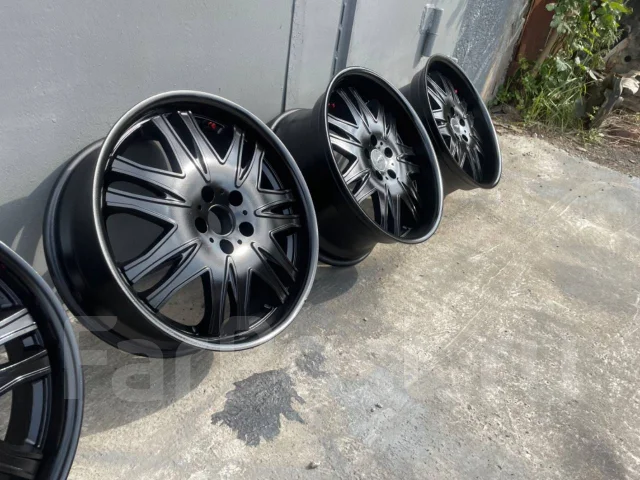Riverside. 8.0/9.0x19", 5x114.3, ET35/40 ����