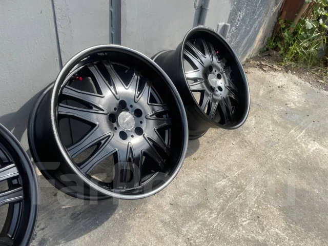 Riverside. 8.0/9.0x19", 5x114.3, ET35/40 ����