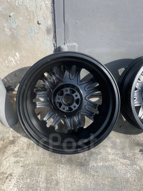 Riverside. 8.0/9.0x19", 5x114.3, ET35/40 ����