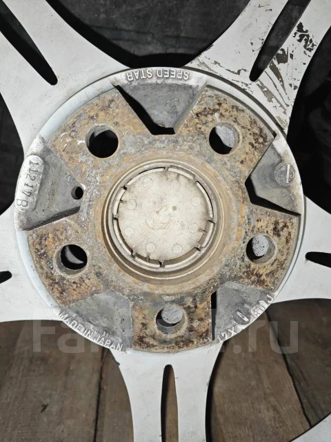SSR Integral GT1. 8.0x17", 5x100, ET60 ����