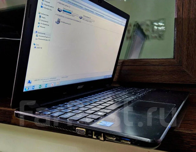 Acer Extensa. 15.6", ��� 4 ��, ���� 500���, WiFi: 1, Bluetooth: 1, ����������� �� 4��. ����