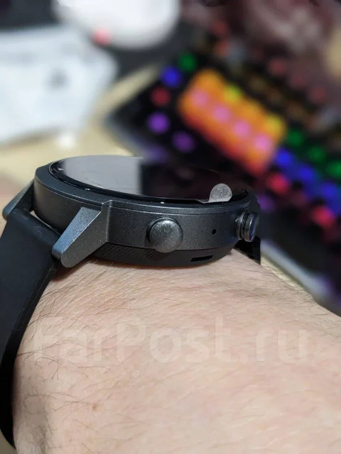 TicWatch E3. GPS, NFC, IP68 ����