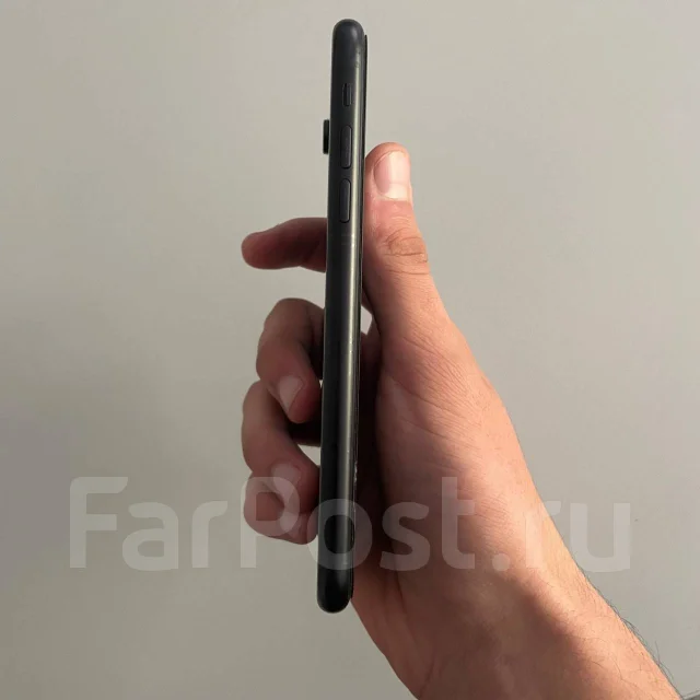 Apple iPhone Xr. �/�, 64 ��, ������, 3G, 4G LTE, NFC ����