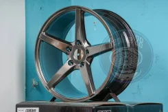Vossen VPS-303. 8.0x17", 5x100, ET35, �� 73,1���. ����