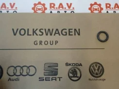������ �������������� Volkswagen Touareg 4.2L FAW-Volkswagen N91008902 ����