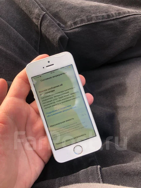 Apple iPhone SE. �/�, 64 ��, �����, 4G LTE, NFC ����