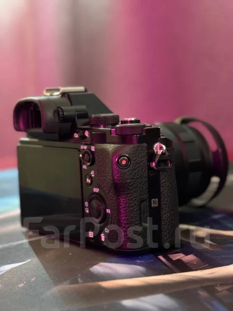 Sony Alpha ILCE-7. 20 � ����� �� ����