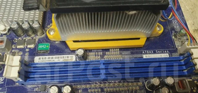 Socket AM2+ ����