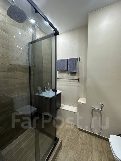 ������, ����� ������������ 64/2. ��������������, 30���.��., 6/7 ���� ����