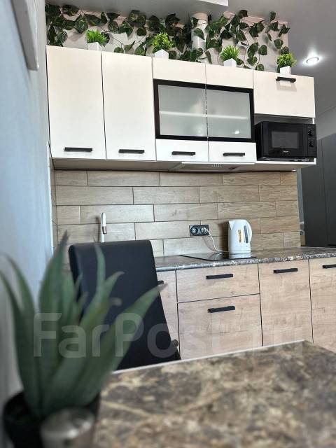 ������, ����� ������������ 64/2. ��������������, 30���.��., 6/7 ���� ����